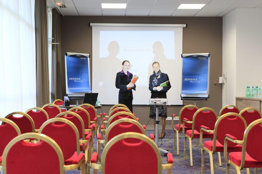 Novotel Nantes Centre Bord De Loire Exterior photo