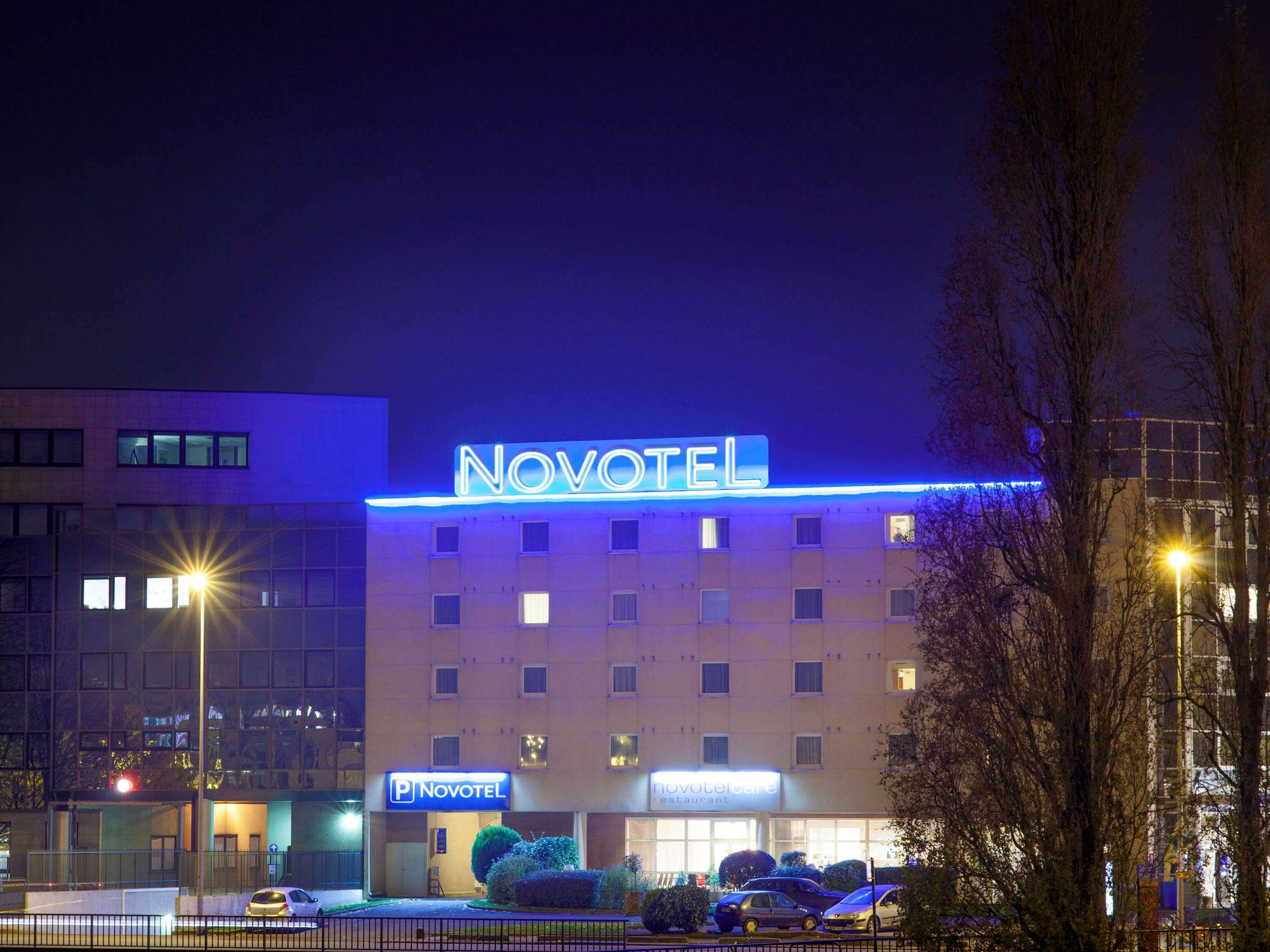 Novotel Nantes Centre Bord De Loire Exterior photo