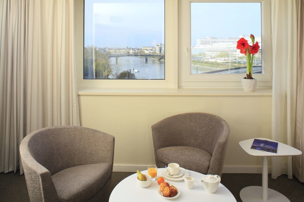 Novotel Nantes Centre Bord De Loire Room photo